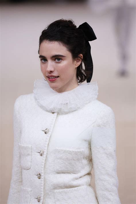 magliette chanel online|Margaret Qualley Online » Margaret for Chanel Haute Couture .